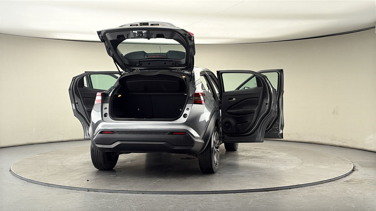 More views of Nissan Juke