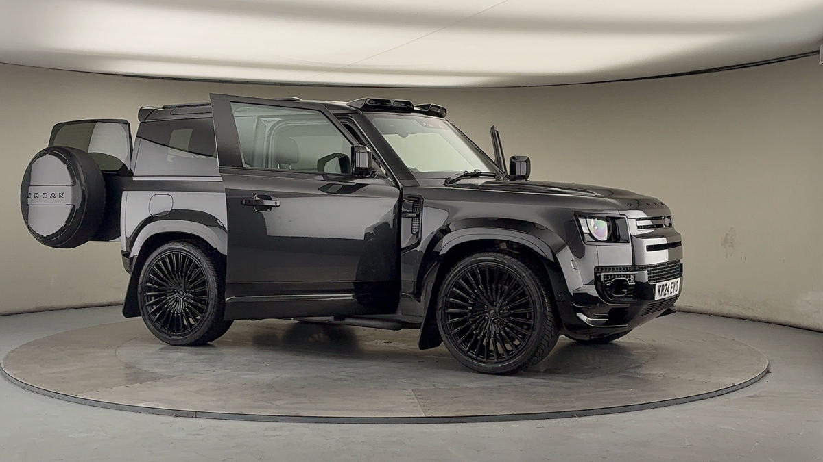 More views of Land Rover Defender 90