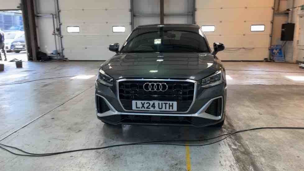 More views of Audi Q2