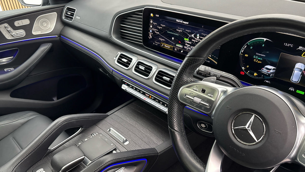 Mercedes-Benz GLE Image 18