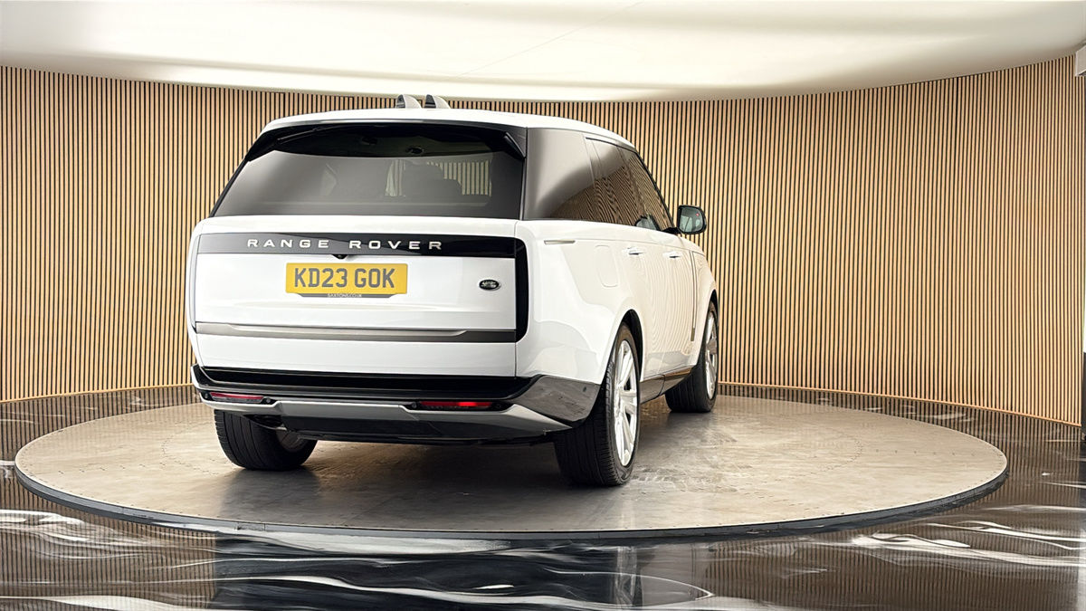 More views of Land Rover Range Rover