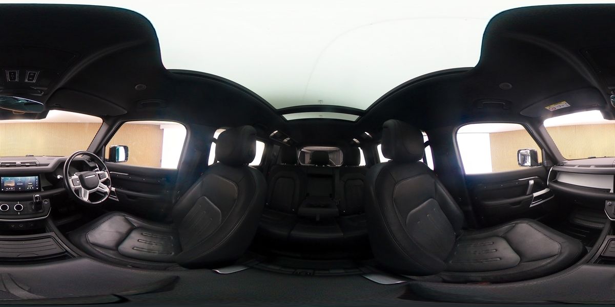 More views of Land Rover Defender 110