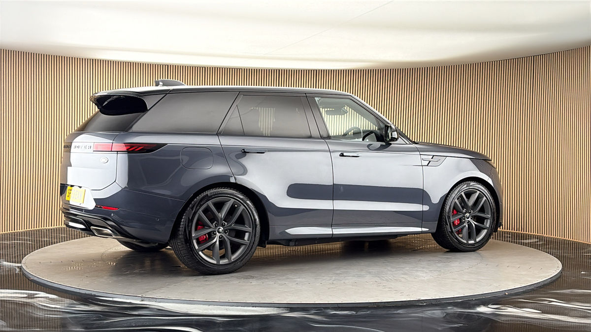 More views of Land Rover Range Rover Sport