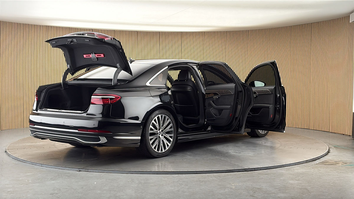 More views of Audi A8