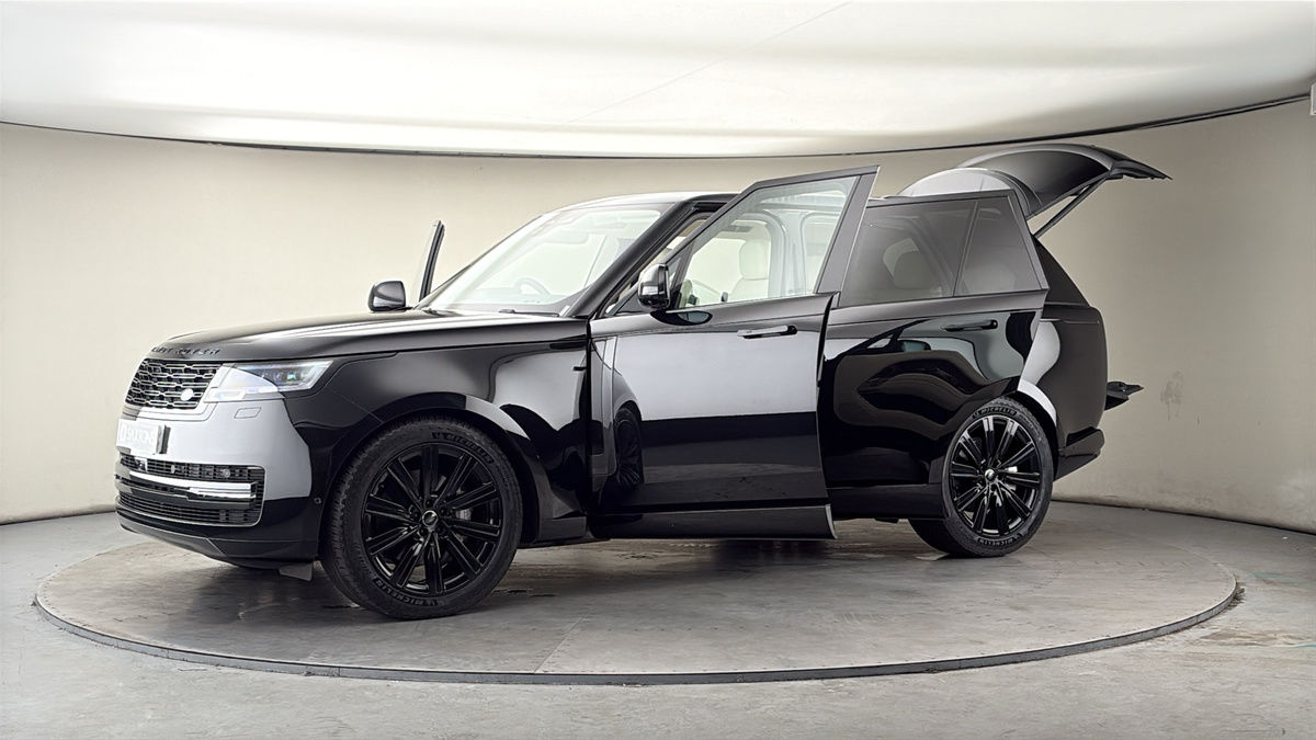 More views of Land Rover Range Rover