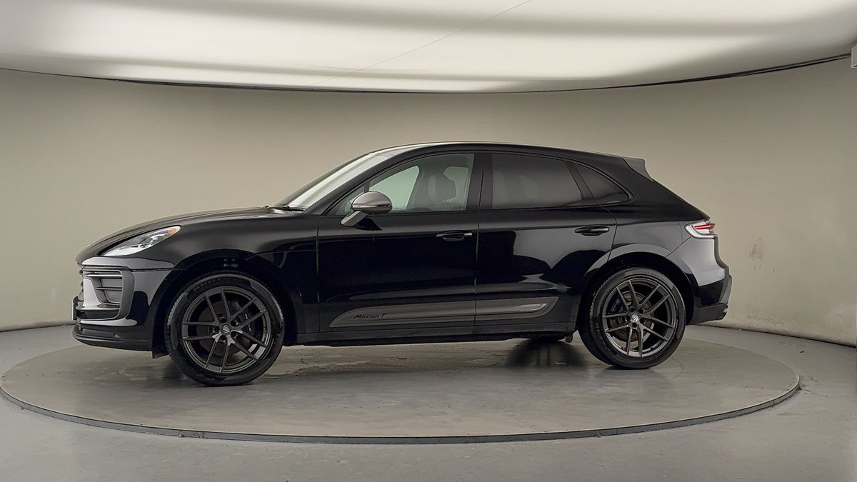 More views of Porsche Macan