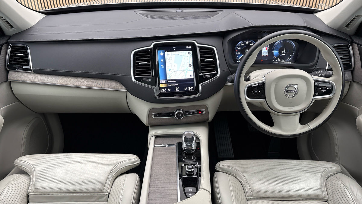Volvo XC90 Image 12