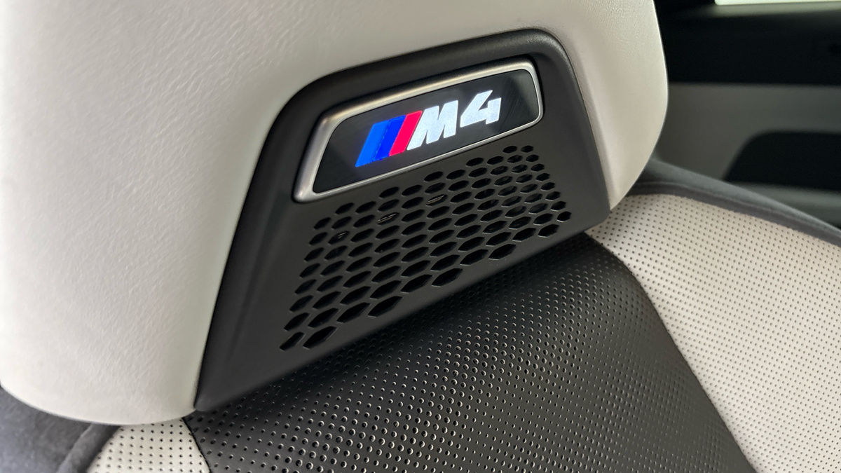 BMW M4 Image 31
