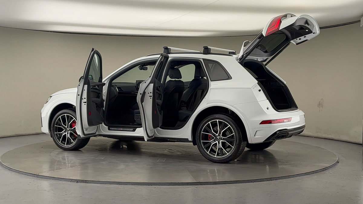 More views of Audi Q5