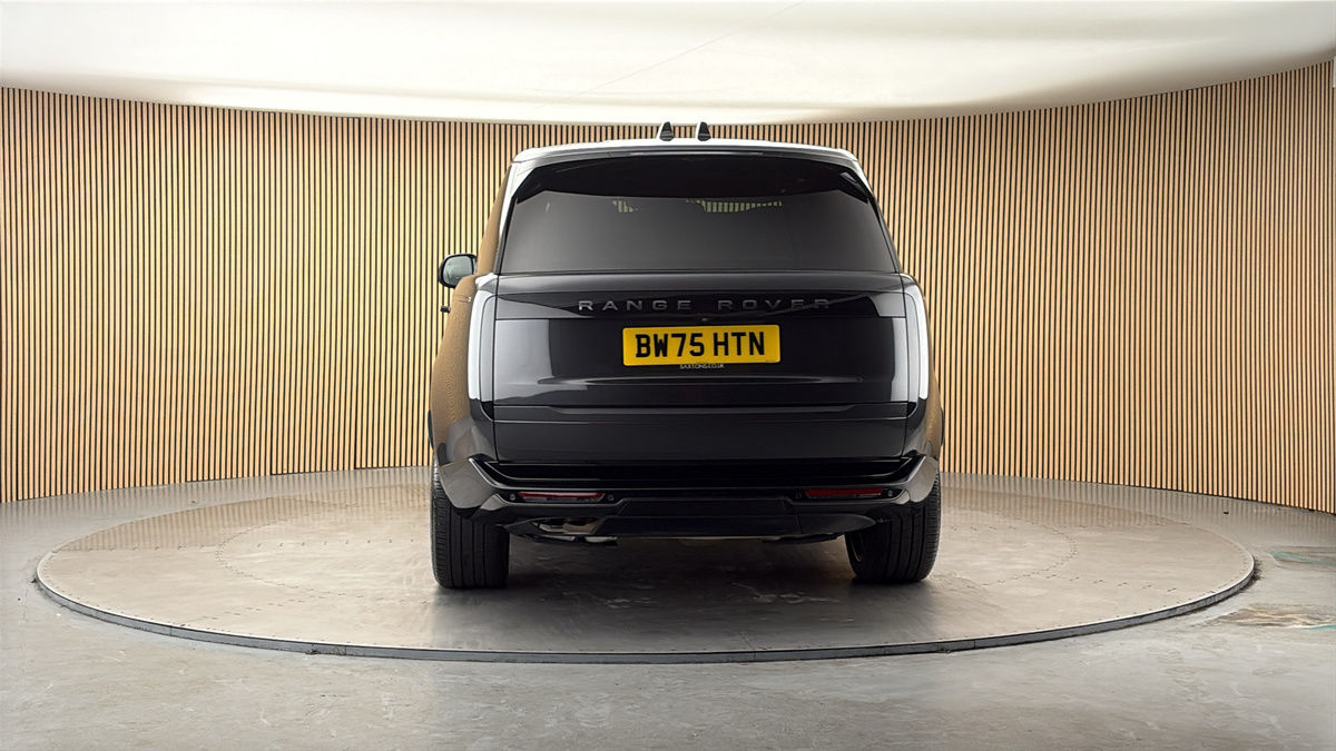 More views of Land Rover Range Rover