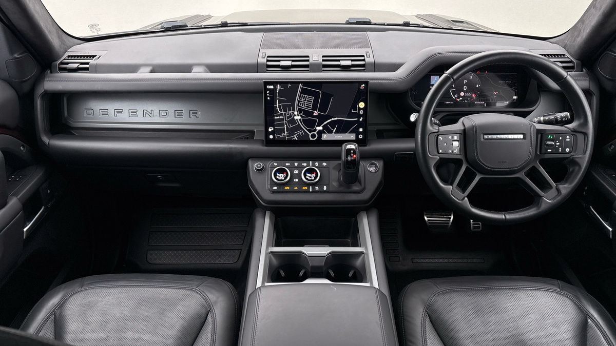 Land Rover Defender 110 Urban Image 12