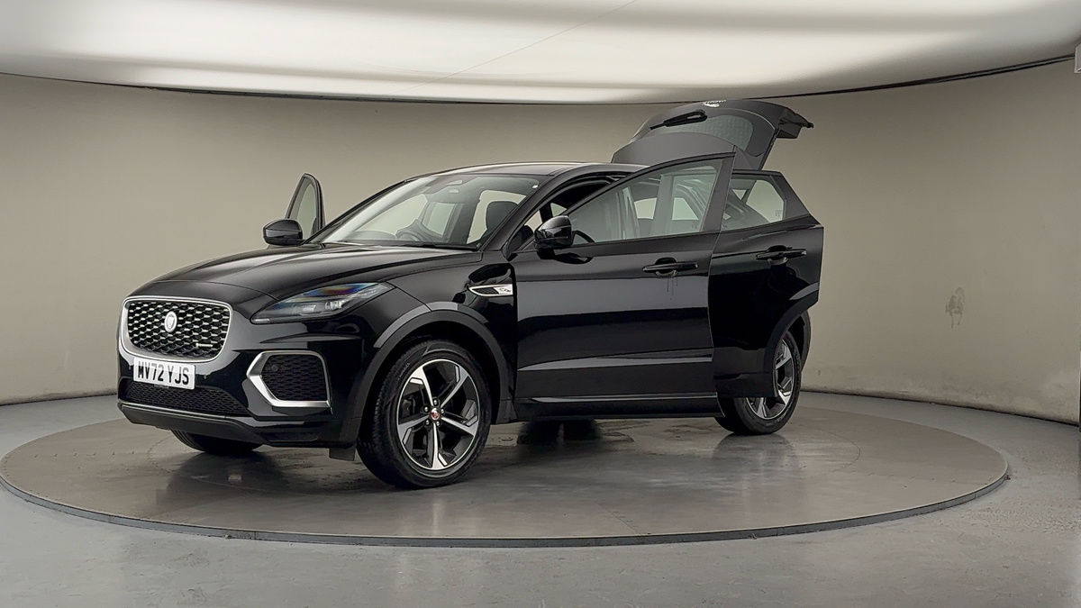 Jaguar E-PACE Image 22