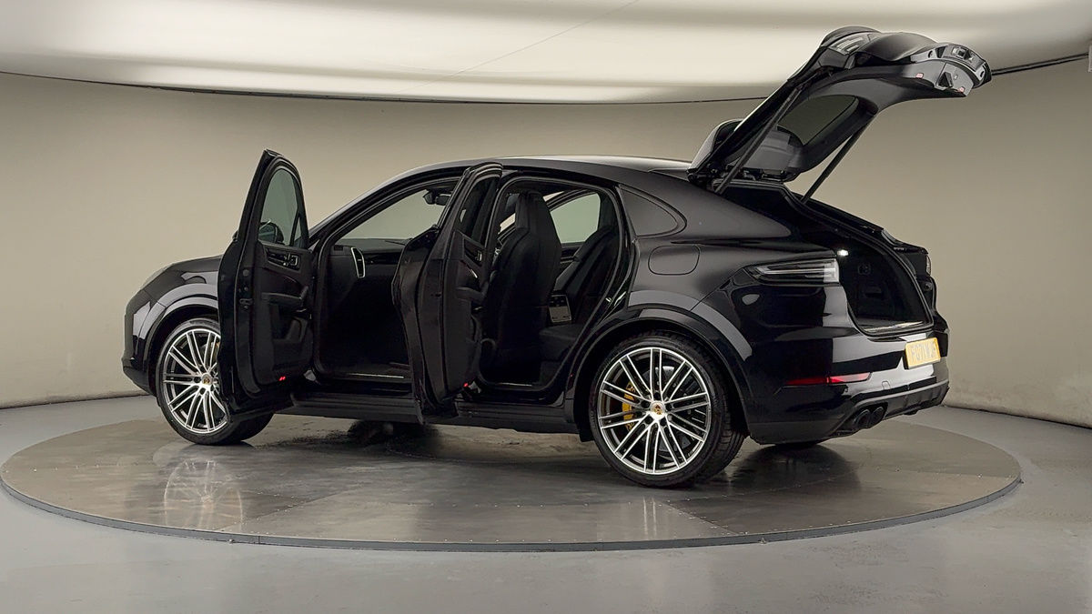 More views of Porsche Cayenne