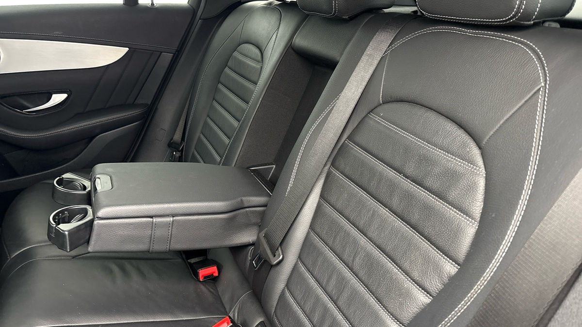 Mercedes-Benz GLC Image 9