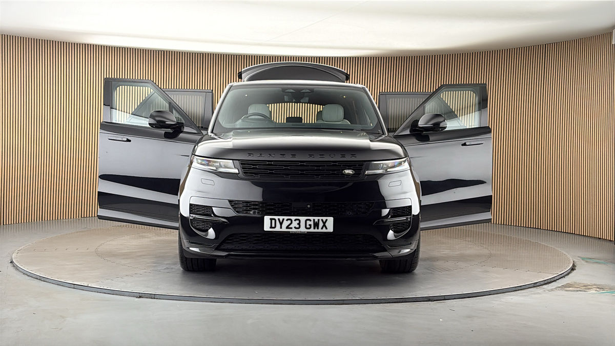 More views of Land Rover Range Rover Sport