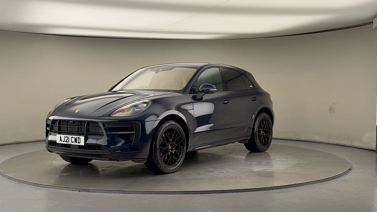 More views of Porsche Macan