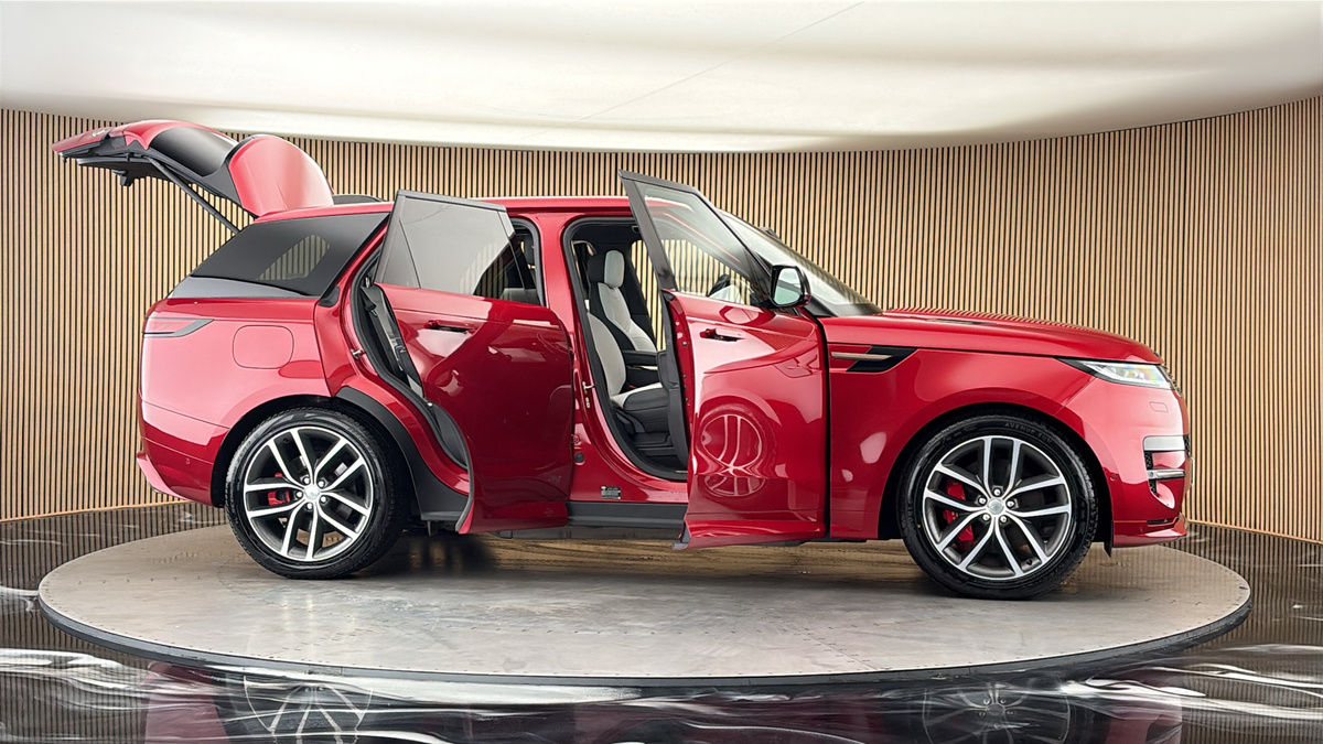 More views of Land Rover Range Rover Sport