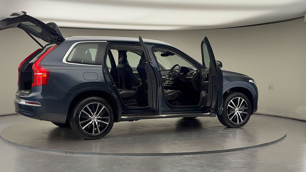 More views of Volvo XC90