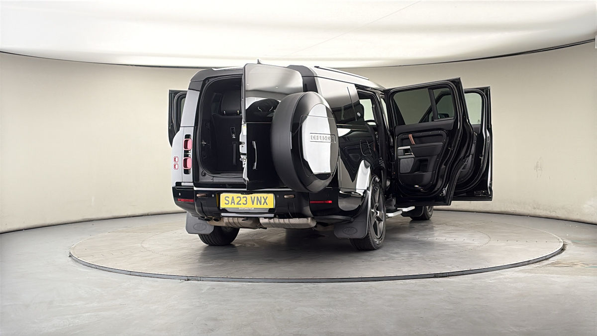 More views of Land Rover Defender 130