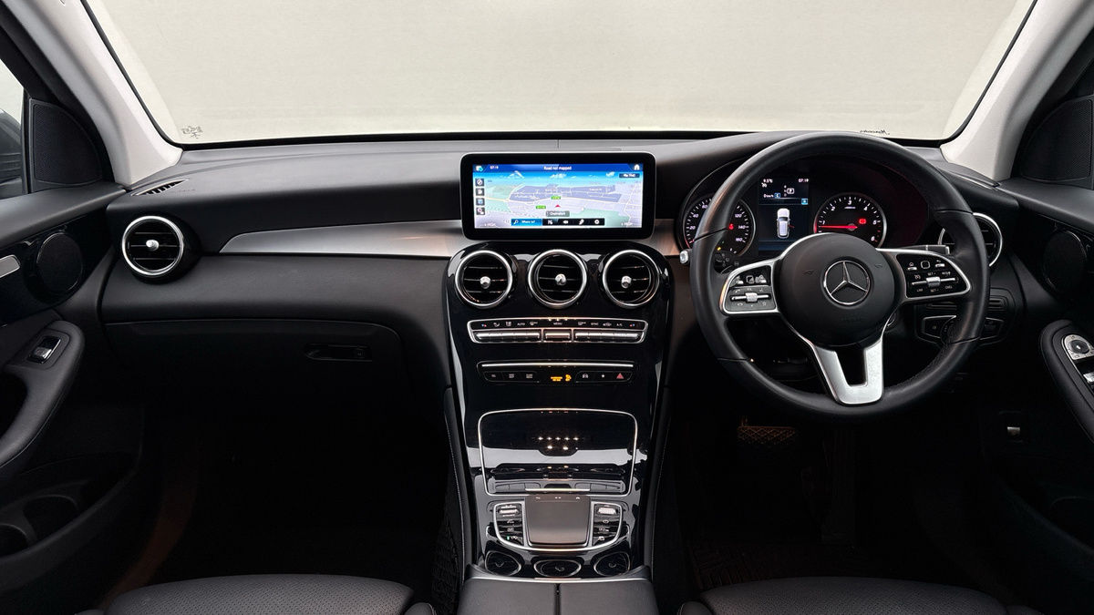 Mercedes-Benz GLC Image 12