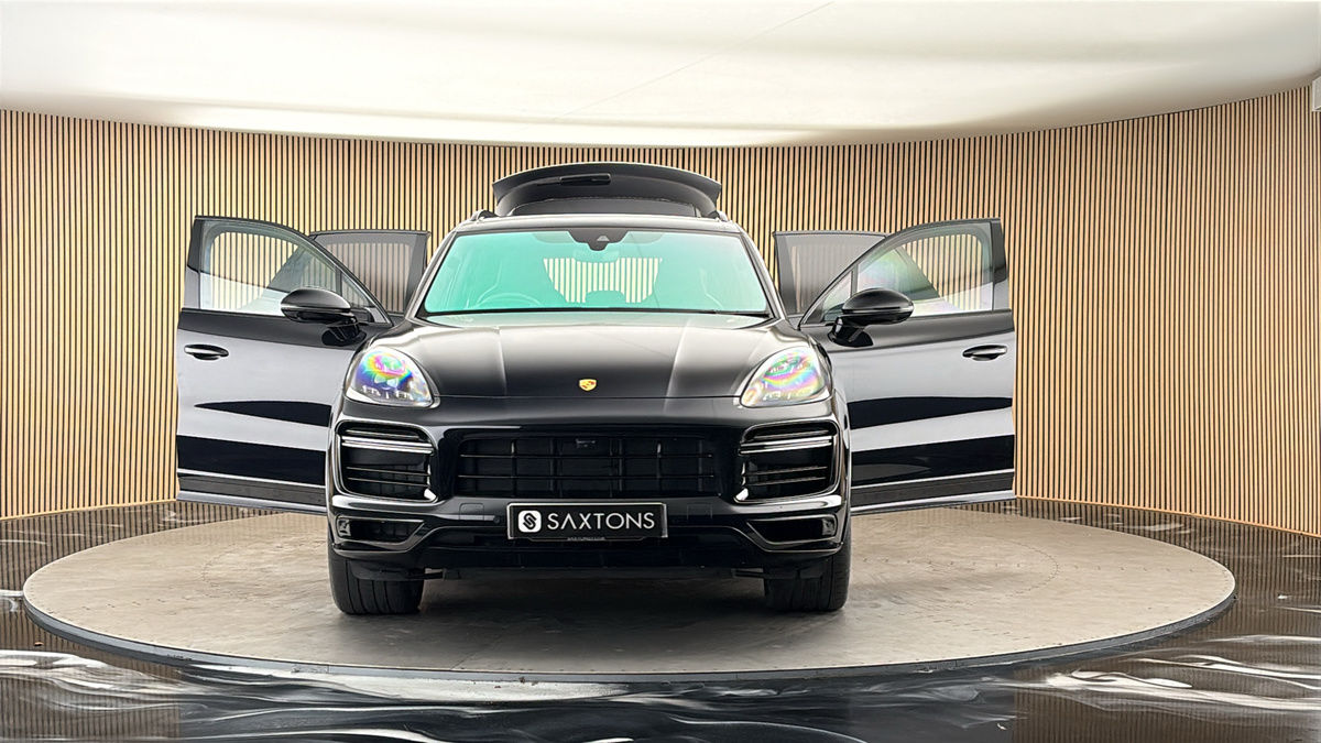 More views of Porsche Cayenne