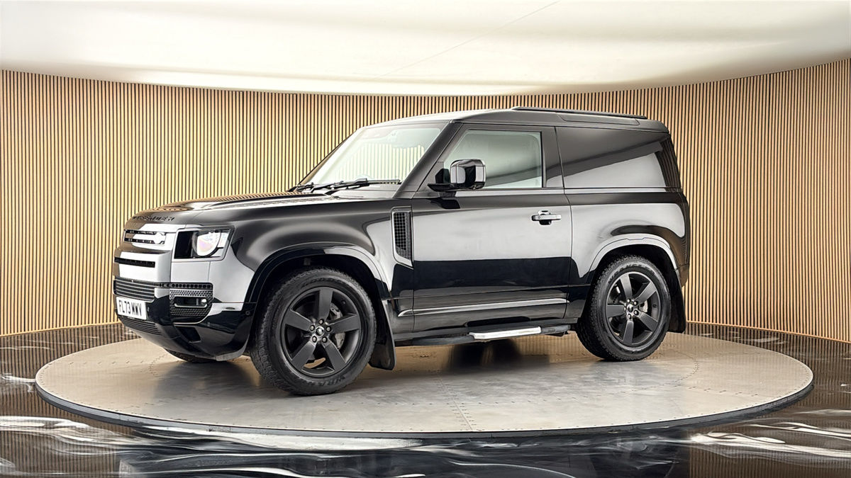 More views of Land Rover Defender 90