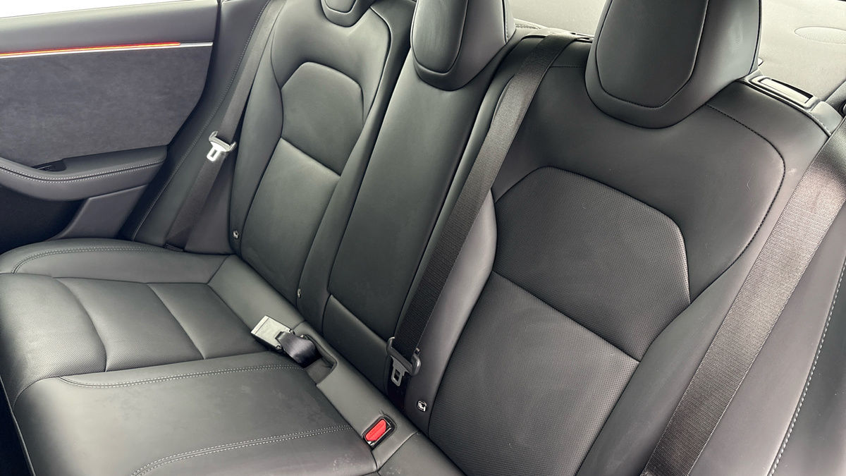 Tesla Model 3 Image 15