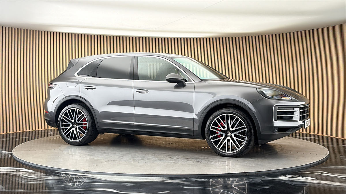 More views of Porsche Cayenne