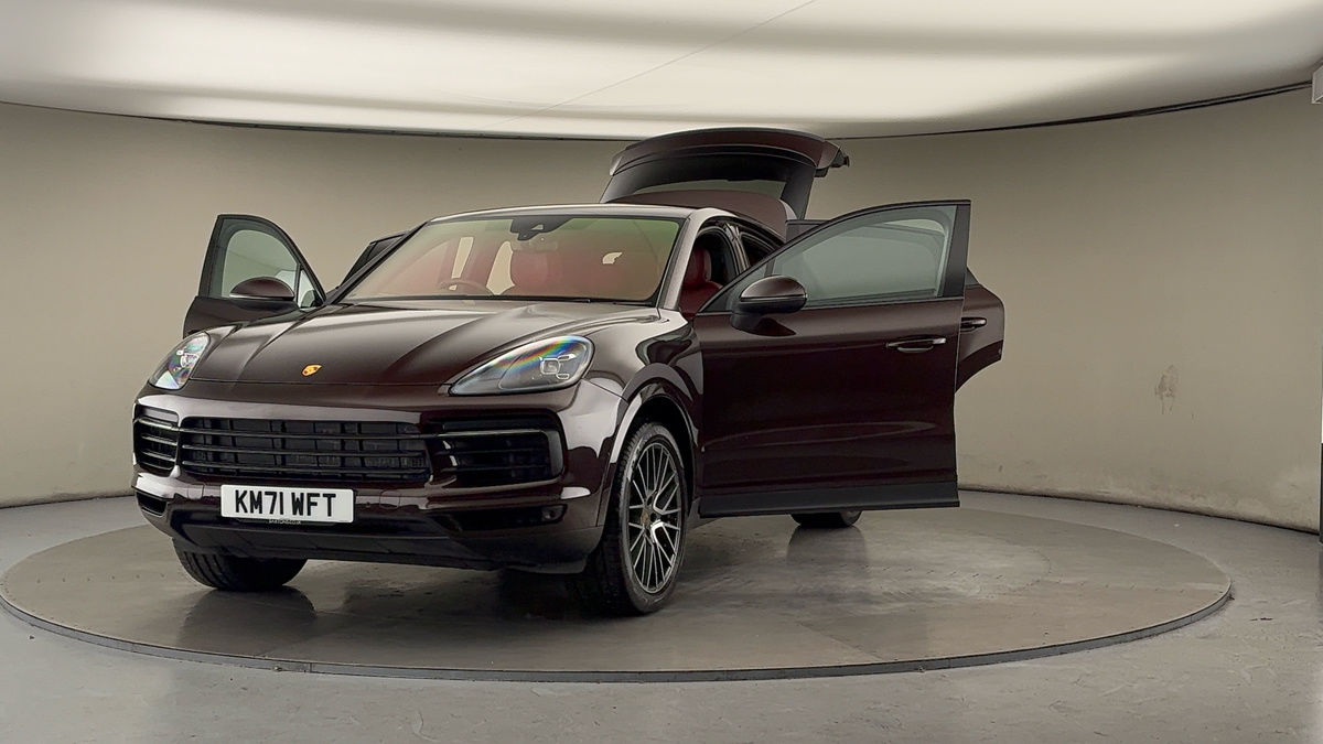 More views of Porsche Cayenne
