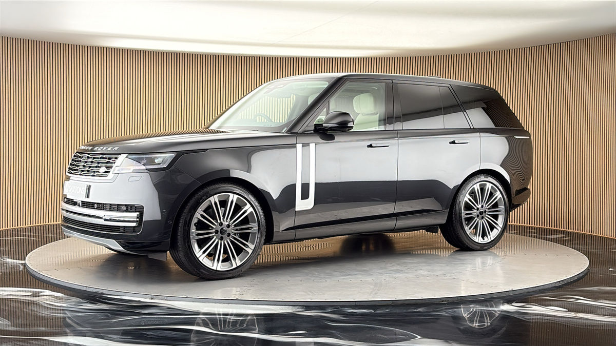 More views of Land Rover Range Rover