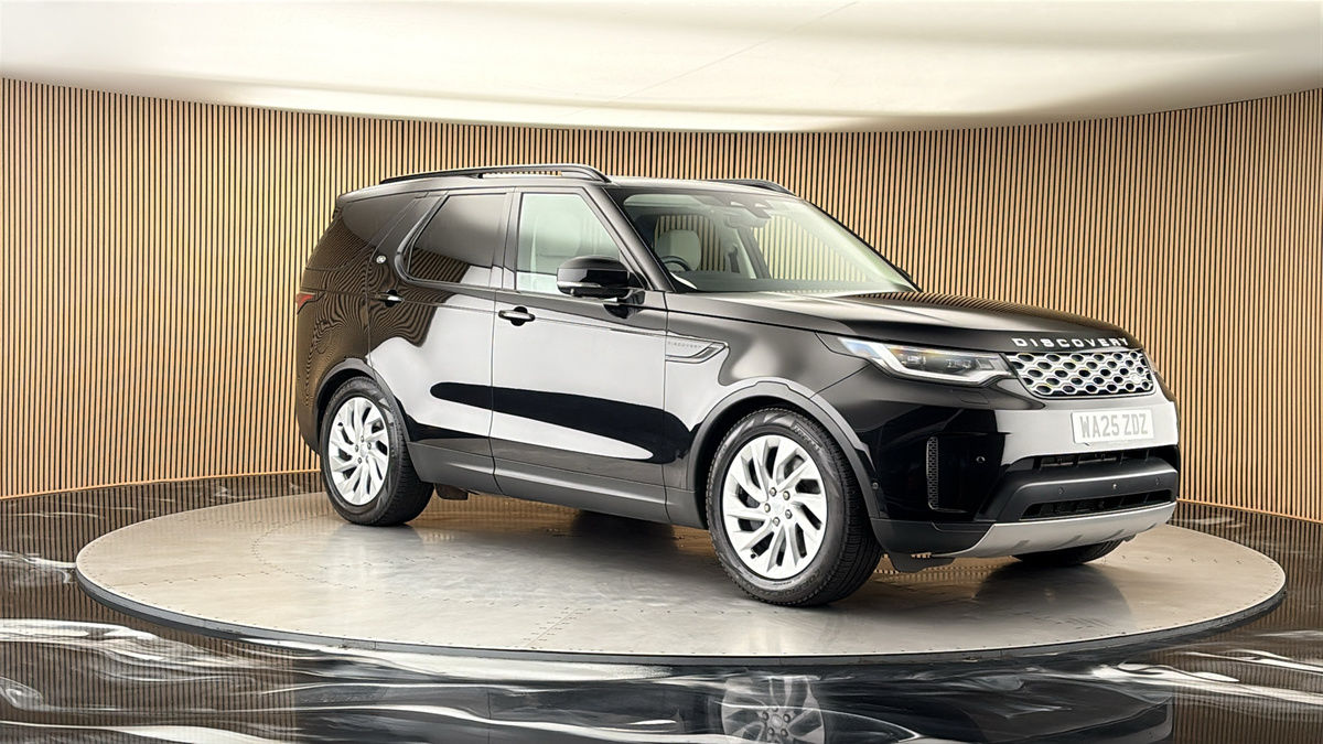 More views of Land Rover Discovery