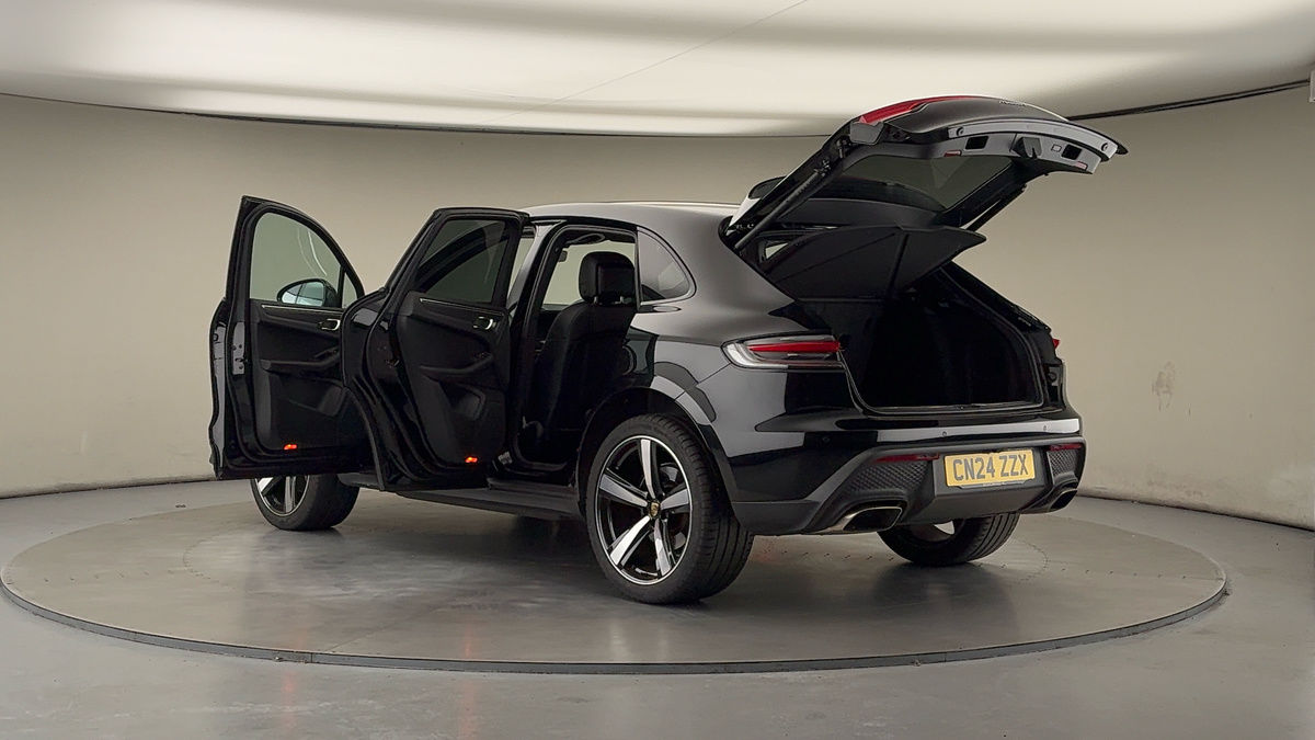 More views of Porsche Macan