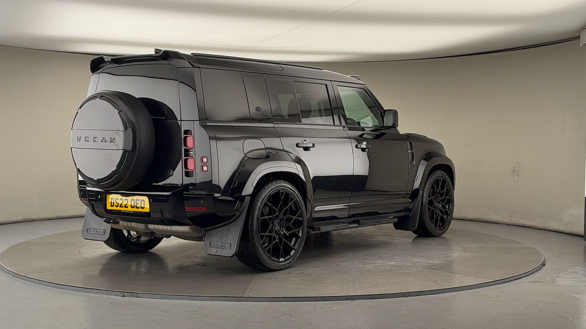 More views of Land Rover Defender 110