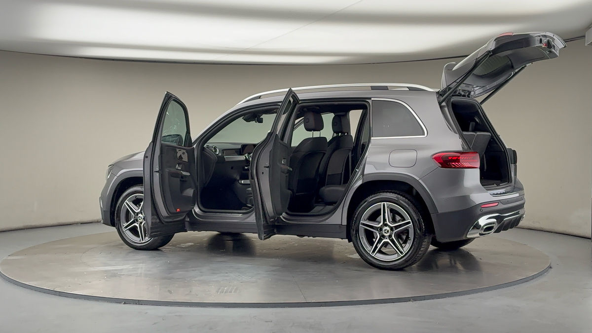 More views of Mercedes-Benz GLB