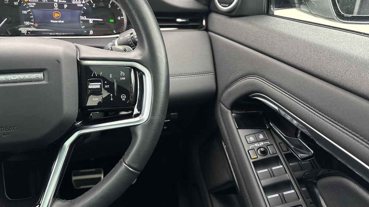 Land Rover Range Rover Evoque Image 14