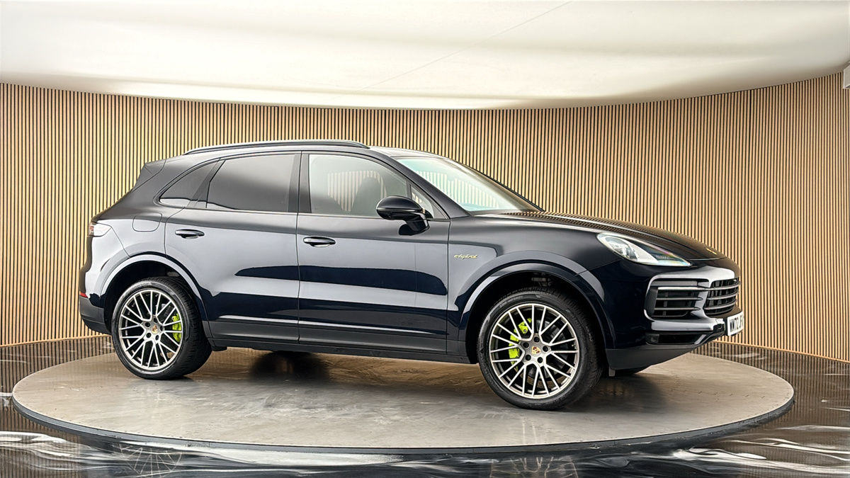 More views of Porsche Cayenne