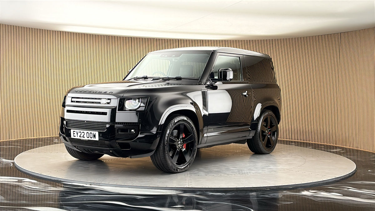 More views of Land Rover Defender 90
