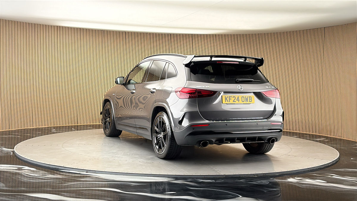 More views of Mercedes-Benz GLA