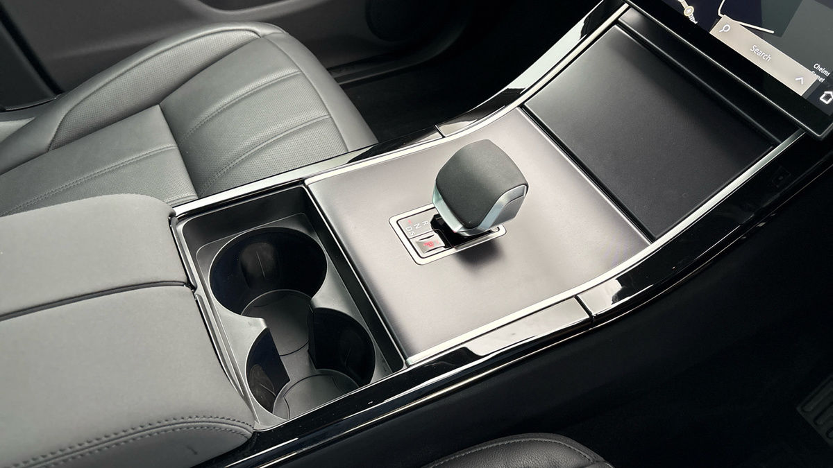 Land Rover Range Rover Evoque Image 18