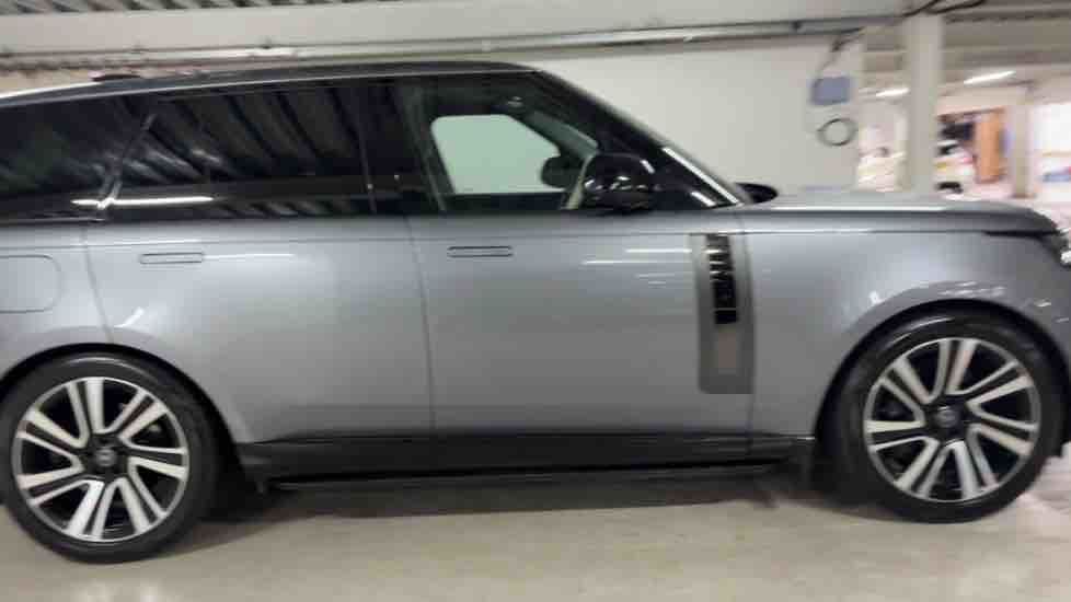 More views of Land Rover Range Rover