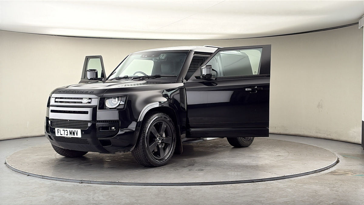 More views of Land Rover Defender 90