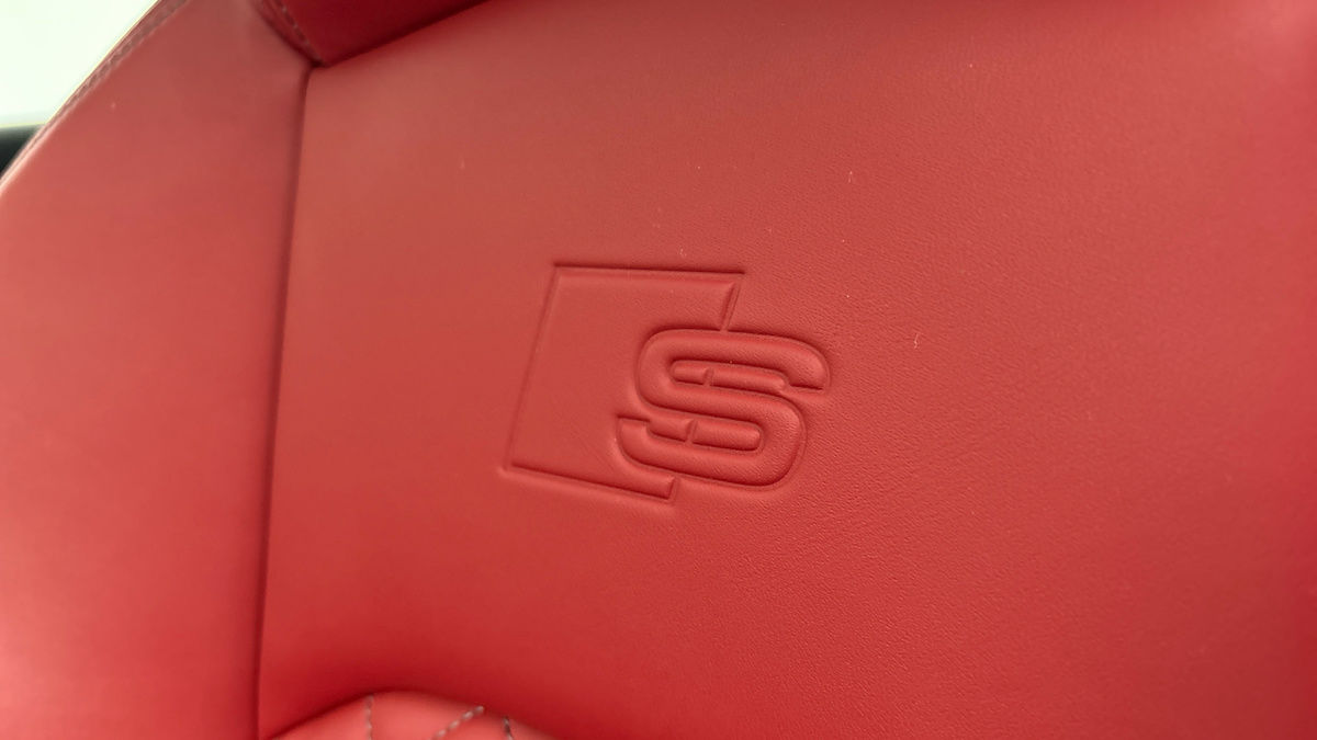 Audi S4 Avant Image 27