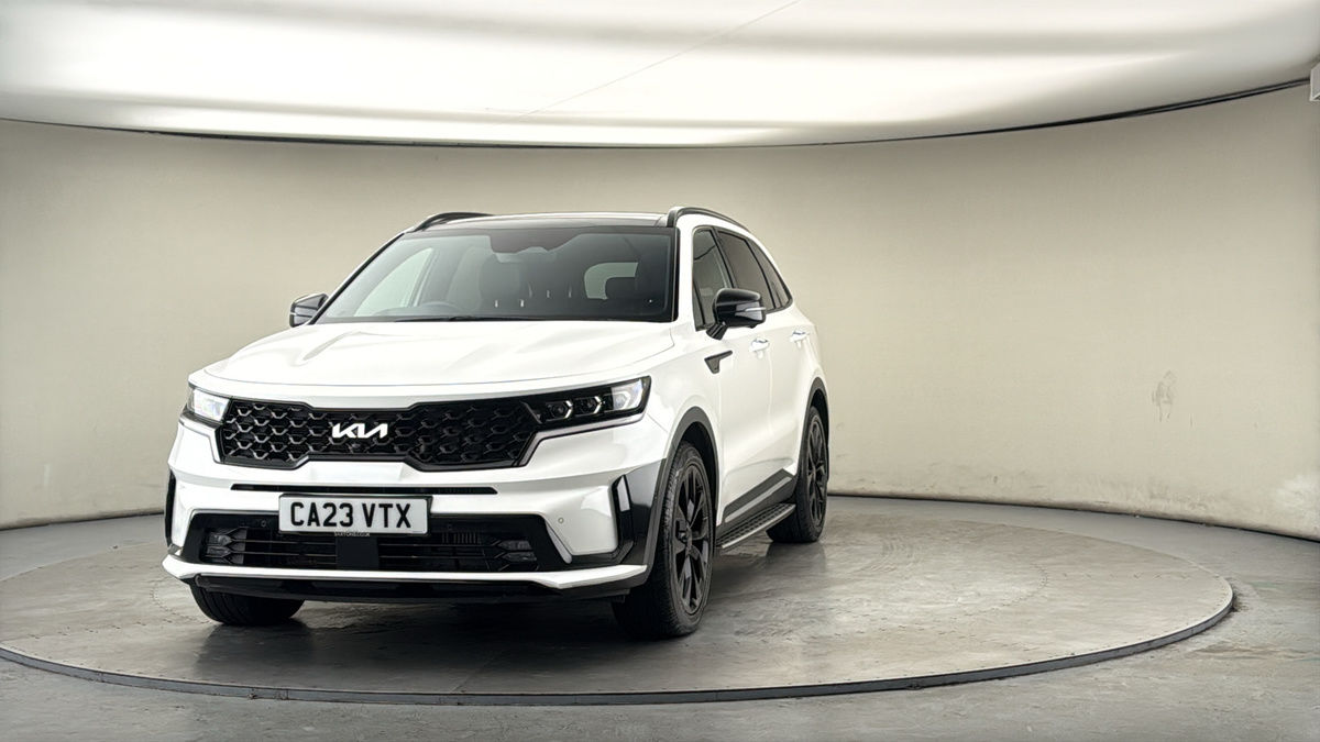 More views of Kia Sorento