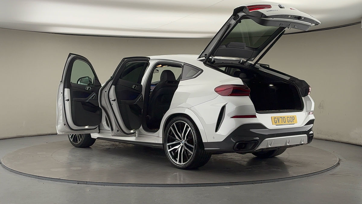 More views of BMW X6