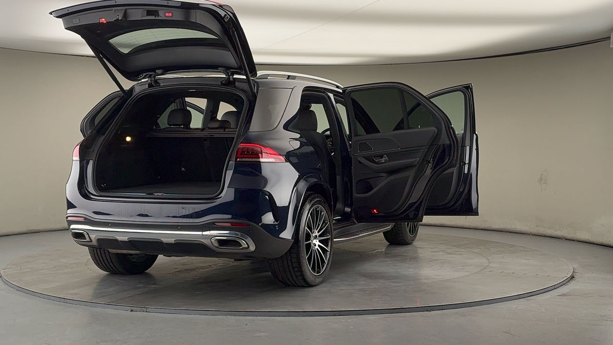 More views of Mercedes-Benz GLE