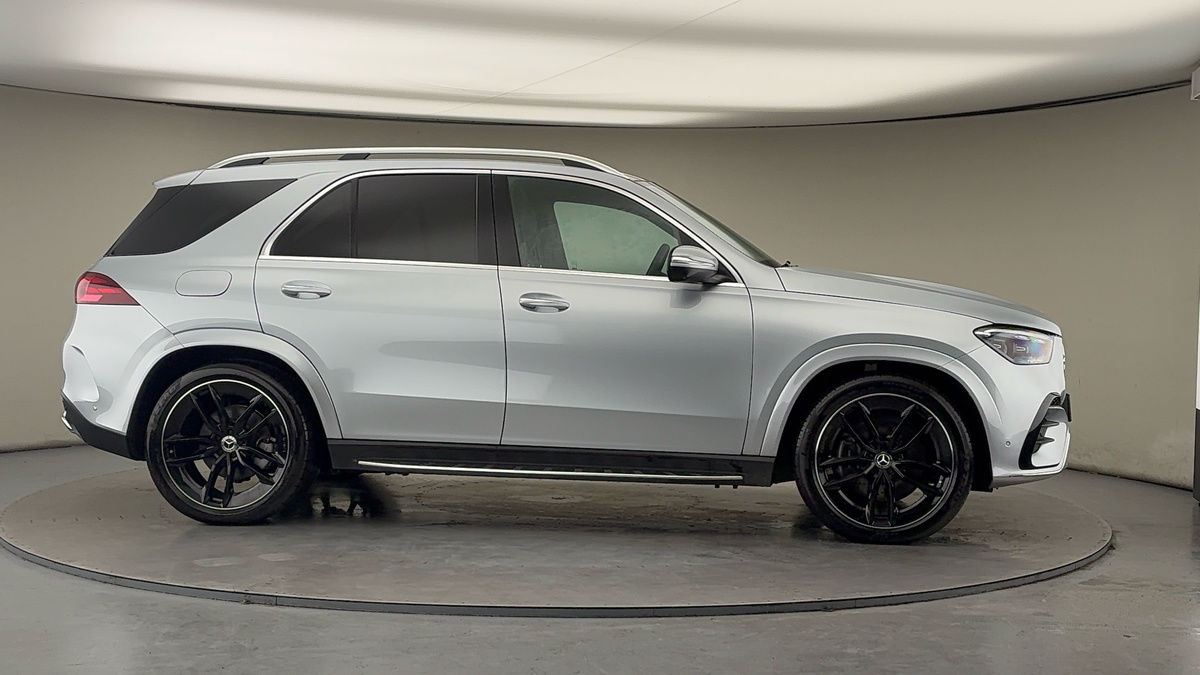 More views of Mercedes-Benz GLE