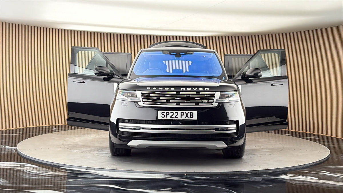 More views of Land Rover Range Rover