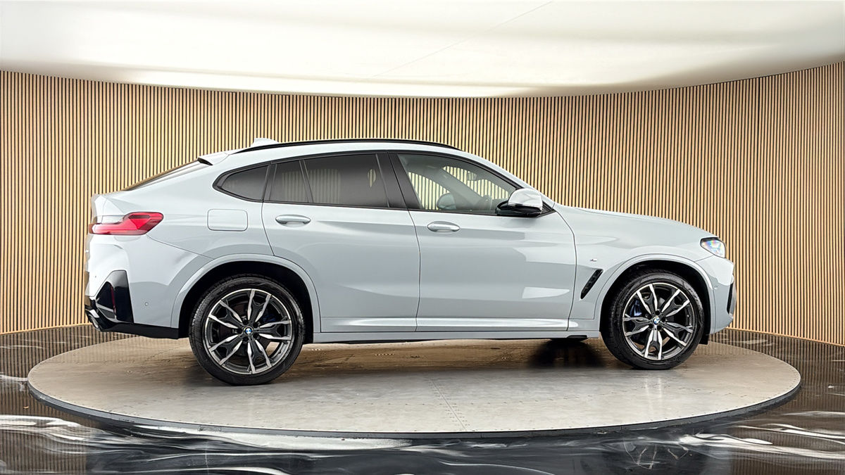 More views of BMW X4