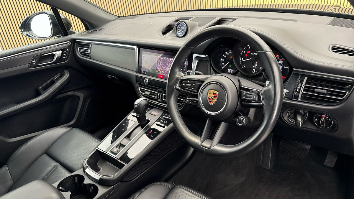 Porsche Macan Image 5