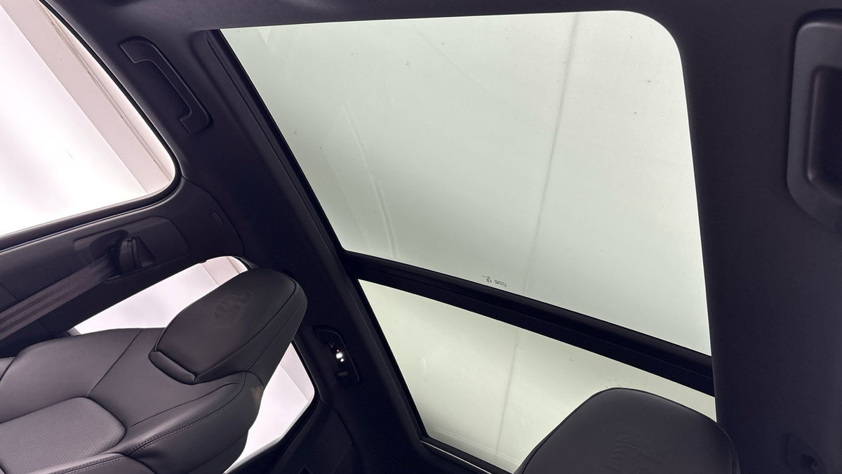 Porsche Cayenne Image 6